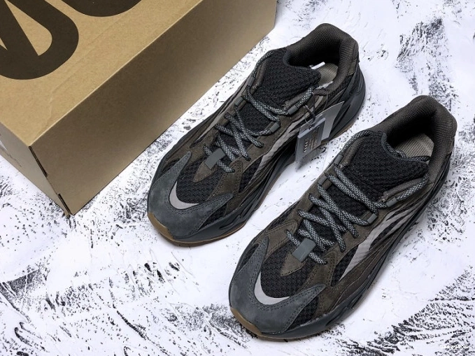 EG6860 Boost Yeezy Geode 700 v2 Adidas 0730